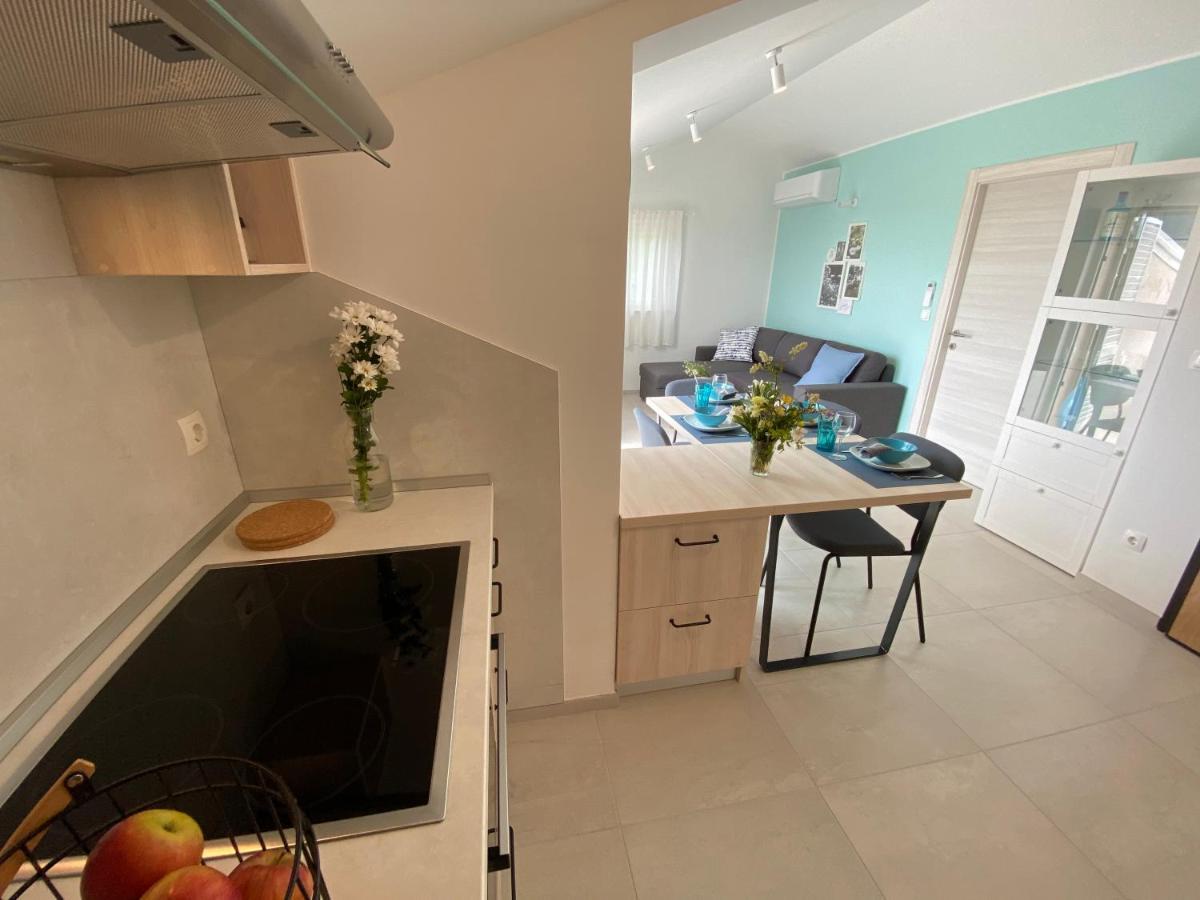 Apartment Vital Nerezine Eksteriør billede